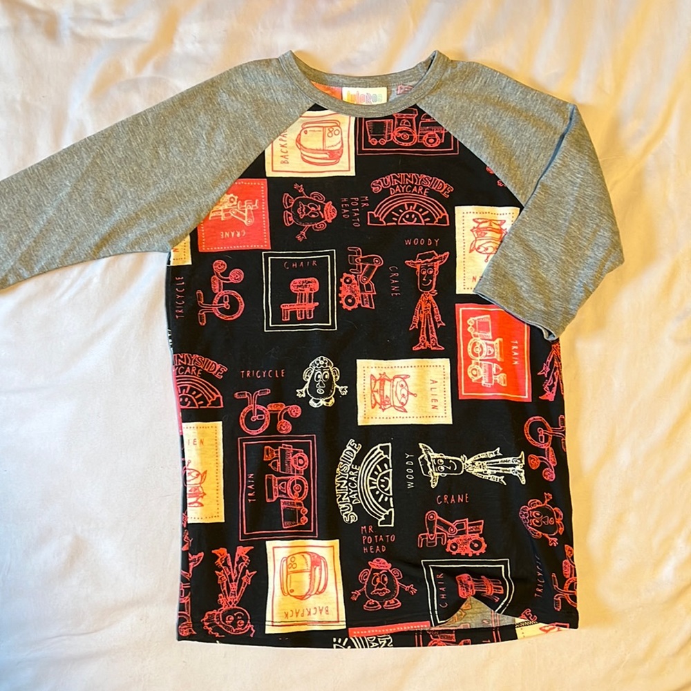 LuLaRoe Kids Disney Collection ‘Sloan’ Tee size 6
